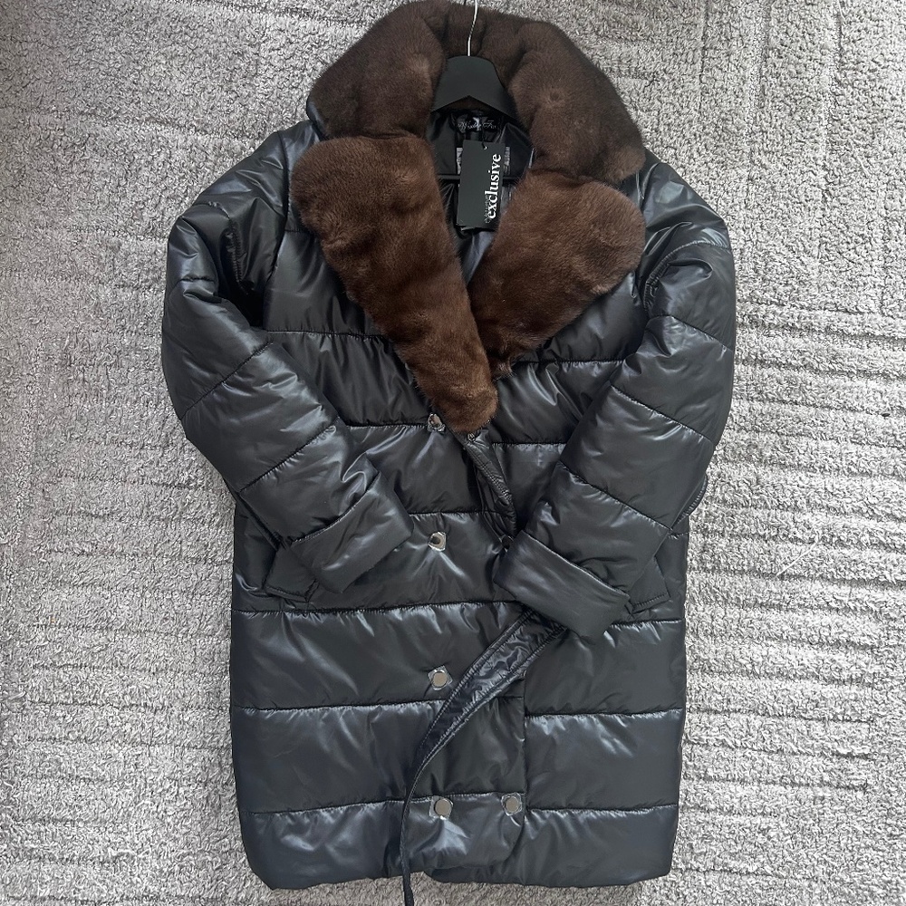 Women coat with fur  jacket with mink